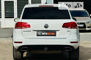 Внедорожник / Кроссовер Volkswagen Touareg 2013 в Харькове