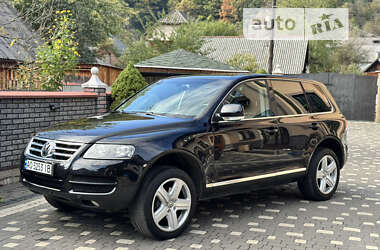 Внедорожник / Кроссовер Volkswagen Touareg 2005 в Рахове