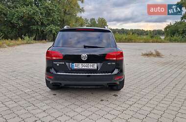 Внедорожник / Кроссовер Volkswagen Touareg 2012 в 