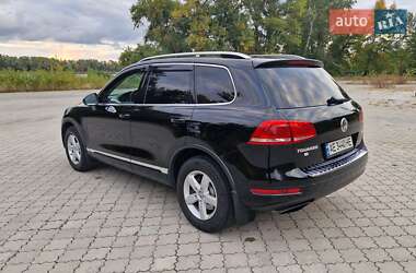 Внедорожник / Кроссовер Volkswagen Touareg 2012 в 