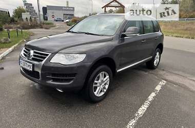 Позашляховик / Кросовер Volkswagen Touareg 2009 в Києві