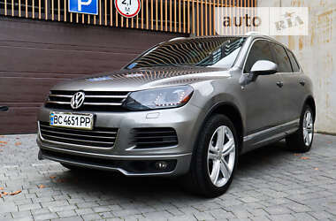 Позашляховик / Кросовер Volkswagen Touareg 2014 в Львові