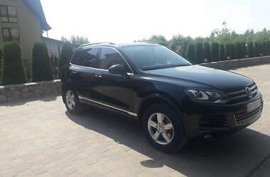 Внедорожник / Кроссовер Volkswagen Touareg 2013 в Тернополе