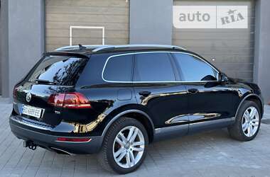 Внедорожник / Кроссовер Volkswagen Touareg 2014 в Тернополе