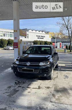 Позашляховик / Кросовер Volkswagen Touareg 2012 в Львові