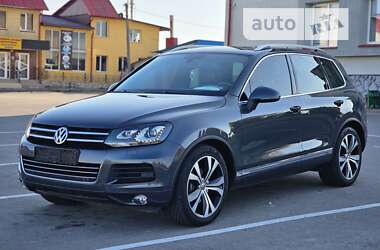 Внедорожник / Кроссовер Volkswagen Touareg 2013 в Тернополе