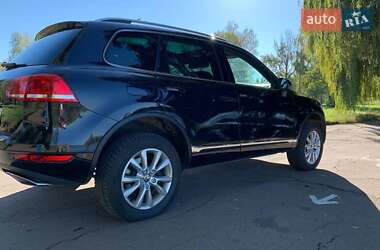 Внедорожник / Кроссовер Volkswagen Touareg 2012 в 