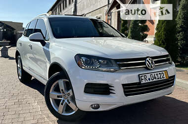 Внедорожник / Кроссовер Volkswagen Touareg 2013 в Стрые