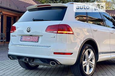 Позашляховик / Кросовер Volkswagen Touareg 2014 в Мукачевому