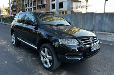 Позашляховик / Кросовер Volkswagen Touareg 2005 в Києві