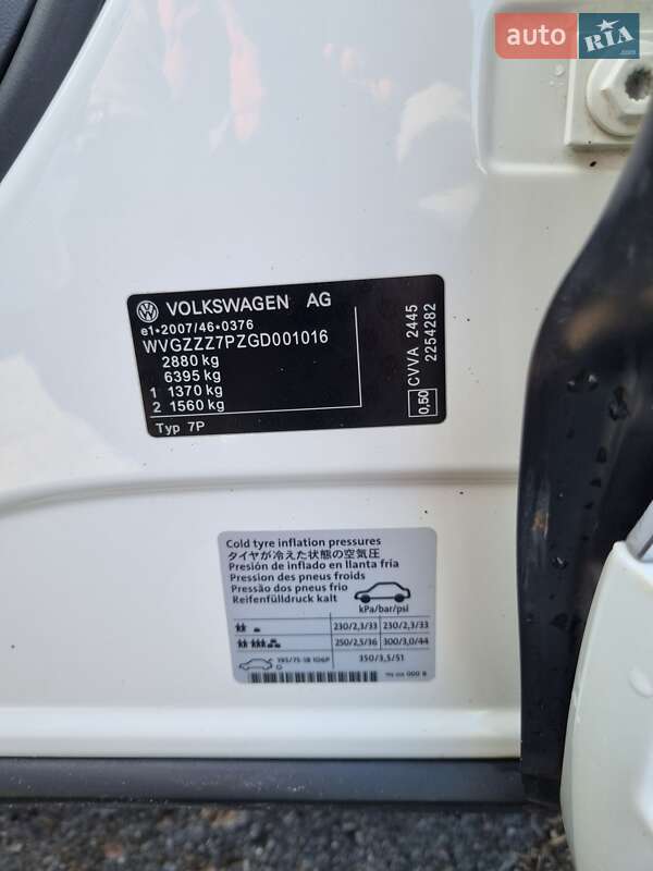 Внедорожник / Кроссовер Volkswagen Touareg 2015 в Белгороде-Днестровском