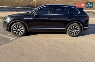 Позашляховик / Кросовер Volkswagen Touareg 2018 в Броварах