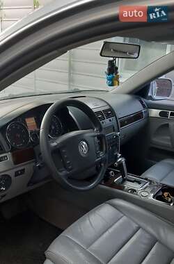 Позашляховик / Кросовер Volkswagen Touareg 2005 в Харкові