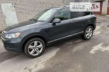 Позашляховик / Кросовер Volkswagen Touareg 2013 в Львові