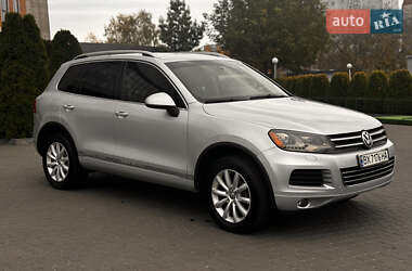 Внедорожник / Кроссовер Volkswagen Touareg 2011 в Хмельницком