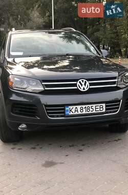 Внедорожник / Кроссовер Volkswagen Touareg 2010 в Киеве