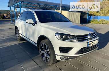 Позашляховик / Кросовер Volkswagen Touareg 2016 в Охтирці