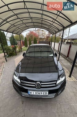 Позашляховик / Кросовер Volkswagen Touareg 2011 в Борисполі