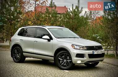 Внедорожник / Кроссовер Volkswagen Touareg 2011 в Ивано-Франковске