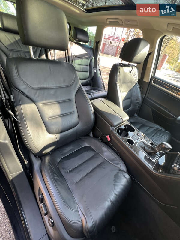 Внедорожник / Кроссовер Volkswagen Touareg 2015 в Хмельницком фото 47 Внедорожник / Кроссовер Volkswagen Touareg 2015 в Хмельницком