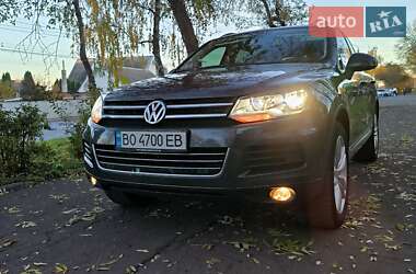 Позашляховик / Кросовер Volkswagen Touareg 2013 в Чернівцях