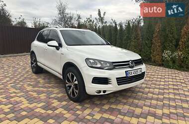 Внедорожник / Кроссовер Volkswagen Touareg 2013 в Хмельницком