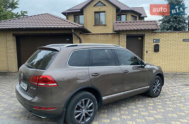 Внедорожник / Кроссовер Volkswagen Touareg 2013 в Запорожье