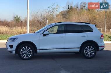 Внедорожник / Кроссовер Volkswagen Touareg 2015 в Радивилове