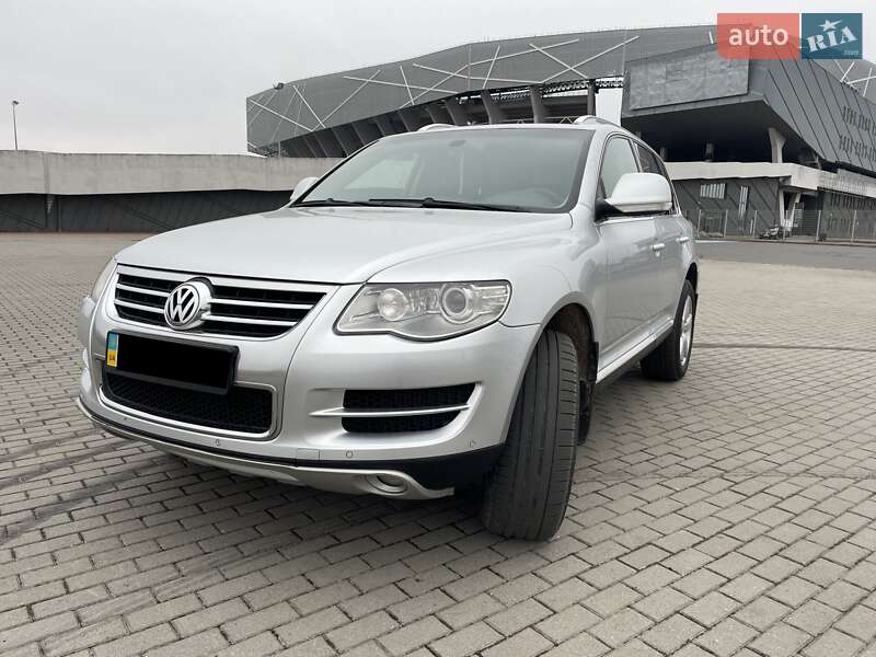 Позашляховик / Кросовер Volkswagen Touareg 2008 в Львові
