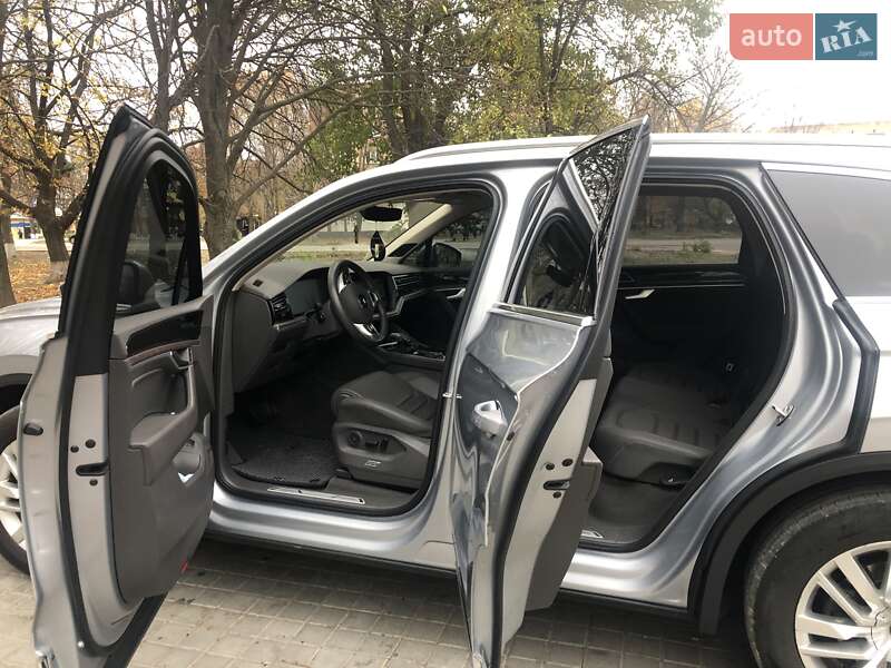 Внедорожник / Кроссовер Volkswagen Touareg 2019 в Знаменке фото 6 Внедорожник / Кроссовер Volkswagen Touareg 2019 в Знаменке
