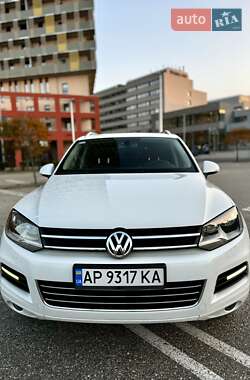 Позашляховик / Кросовер Volkswagen Touareg 2012 в Запоріжжі