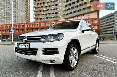 Позашляховик / Кросовер Volkswagen Touareg 2012 в Запоріжжі