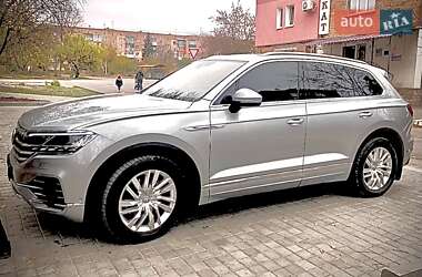 Позашляховик / Кросовер Volkswagen Touareg 2019 в Знам'янці