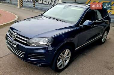 Позашляховик / Кросовер Volkswagen Touareg 2012 в Києві