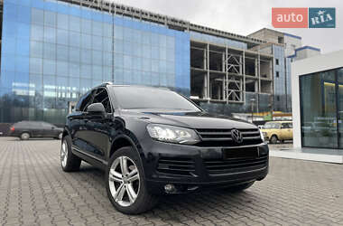 Позашляховик / Кросовер Volkswagen Touareg 2014 в Хмельницькому