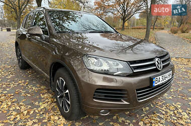 Позашляховик / Кросовер Volkswagen Touareg 2014 в Кропивницькому