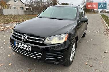 Внедорожник / Кроссовер Volkswagen Touareg 2012 в Ромнах