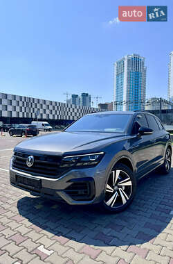 Внедорожник / Кроссовер Volkswagen Touareg 2018 в Одессе