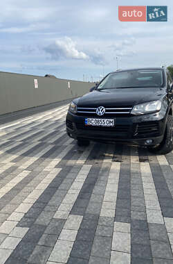 Позашляховик / Кросовер Volkswagen Touareg 2014 в Львові