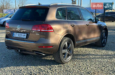 Позашляховик / Кросовер Volkswagen Touareg 2011 в Івано-Франківську