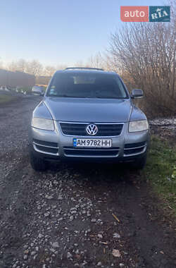 Внедорожник / Кроссовер Volkswagen Touareg 2006 в Казатине