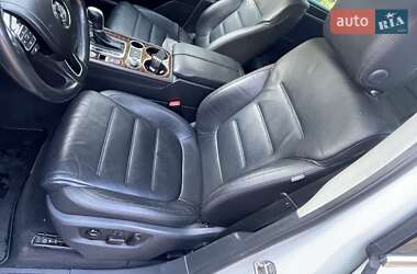 Внедорожник / Кроссовер Volkswagen Touareg 2015 в 