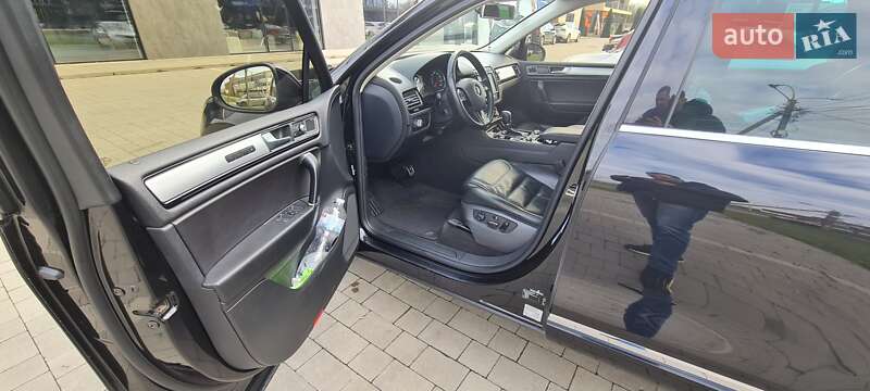 Позашляховик / Кросовер Volkswagen Touareg 2014 в Ужгороді фото 9 Позашляховик / Кросовер Volkswagen Touareg 2014 в Ужгороді