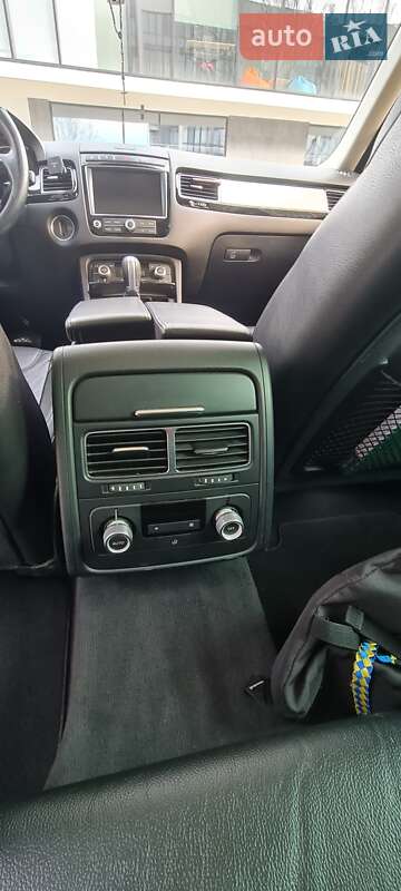 Позашляховик / Кросовер Volkswagen Touareg 2014 в Ужгороді фото 11 Позашляховик / Кросовер Volkswagen Touareg 2014 в Ужгороді