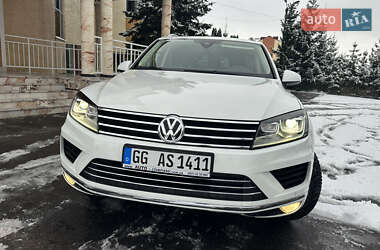 Внедорожник / Кроссовер Volkswagen Touareg 2016 в Тернополе