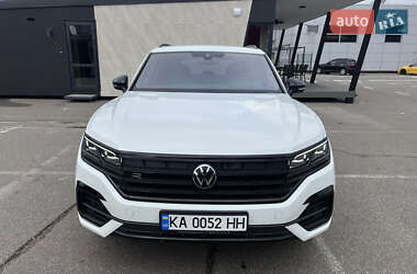 Позашляховик / Кросовер Volkswagen Touareg 2023 в Києві