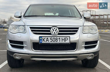 Внедорожник / Кроссовер Volkswagen Touareg 2009 в Киеве