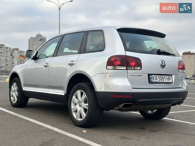 Внедорожник / Кроссовер Volkswagen Touareg 2009 в Киеве
