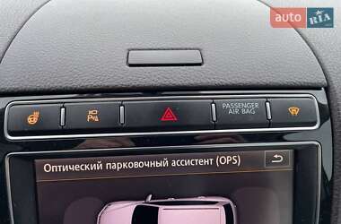 Внедорожник / Кроссовер Volkswagen Touareg 2017 в 