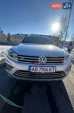 Внедорожник / Кроссовер Volkswagen Touareg 2016 в Виннице